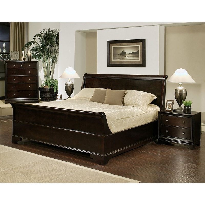 4-piece Sleigh King-size Bedroom Set